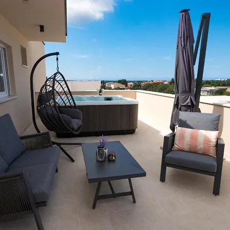 Villa Beautiful Paula With Jacuzzi In Póla