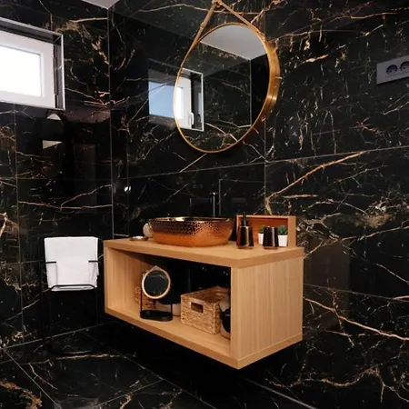 Beautiful Paula With Jacuzzi In Pula