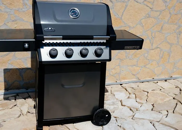 Beautiful Paula With Jacuzzi In * Pula